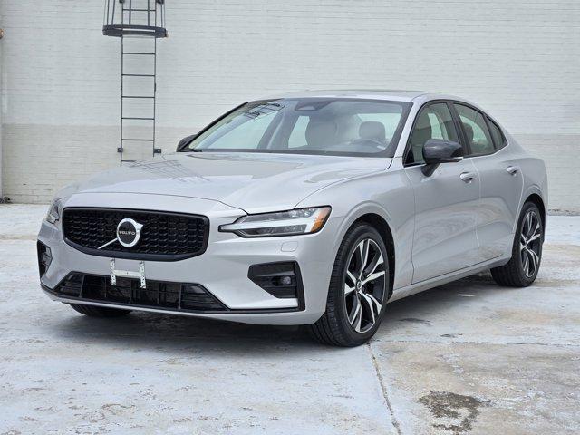 Photo of 2024 Silver Dawn Metallic Volvo S60