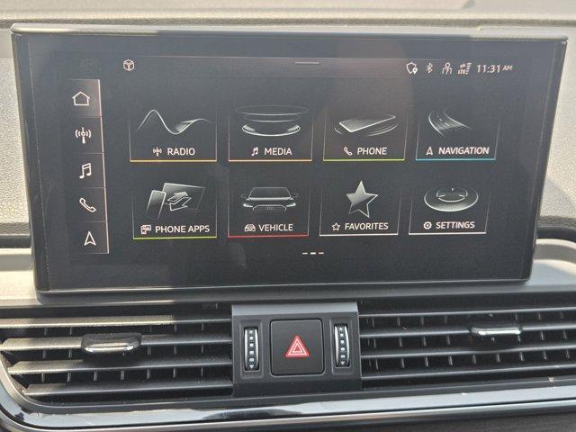 Photo of 2023 Florett Silver Metallic Audi Q5