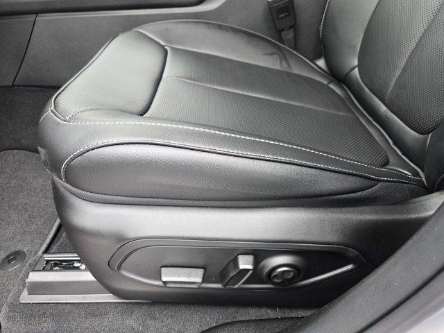 Photo of 2025 Silver Zynith Jeep Grand Cherokee