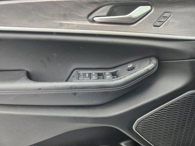 Photo of 2025 Silver Zynith Jeep Grand Cherokee