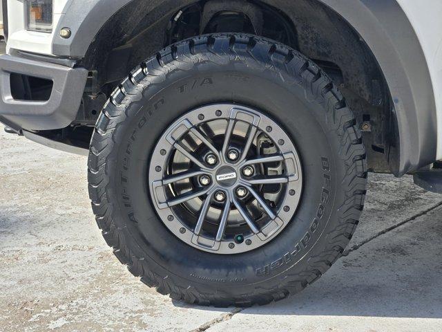 Photo of 2019 Oxford White Ford F-150