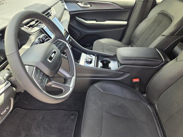 Photo of 2025 Velvet Red Pearlcoat Jeep Grand Cherokee