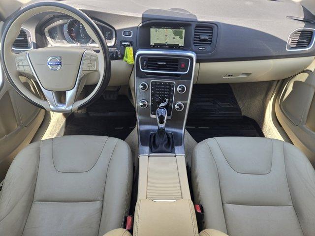Photo of 2015 Ember Black Metallic Volvo V60