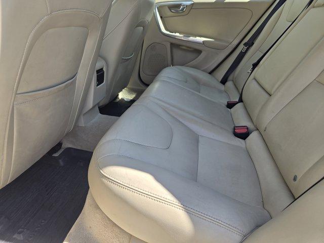 Photo of 2015 Ember Black Metallic Volvo V60