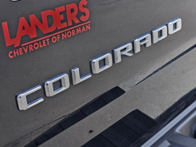 Photo of 2021 Black Chevrolet Colorado