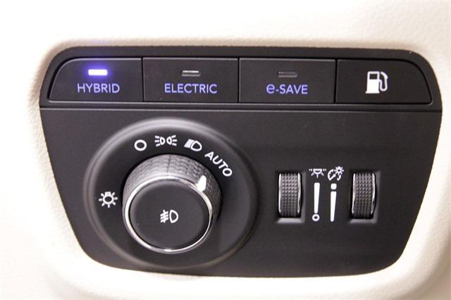 Photo of 2023 Bright White Clearcoat Jeep Grand Cherokee 4xe