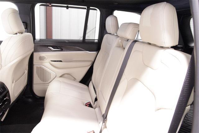 Photo of 2023 Bright White Clearcoat Jeep Grand Cherokee 4xe