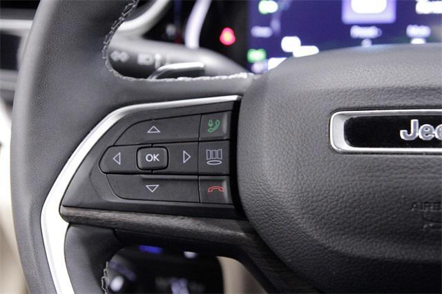 Photo of 2023 Bright White Clearcoat Jeep Grand Cherokee 4xe