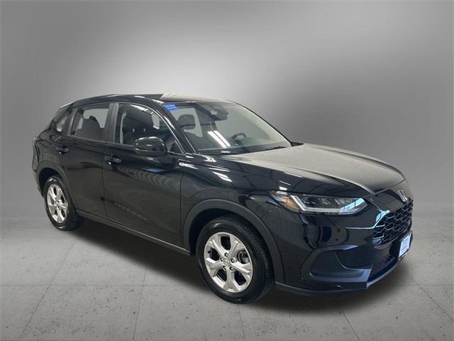 Photo of 2023 Crystal Black Pearl Honda HR-V