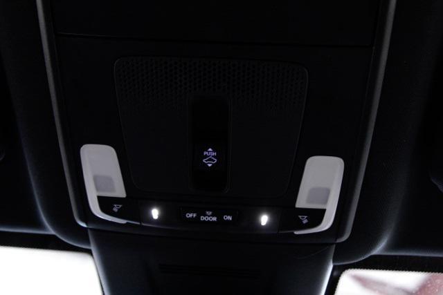 Photo of 2025 Crystal Black Pearl Honda CR-V Hybrid