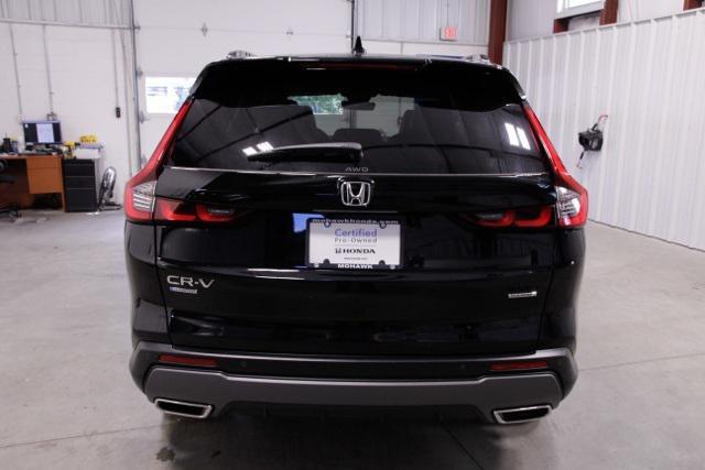 Photo of 2025 Crystal Black Pearl Honda CR-V Hybrid