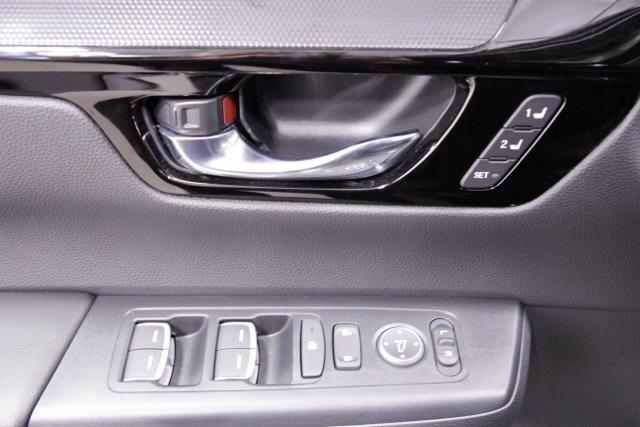 Photo of 2025 Crystal Black Pearl Honda CR-V Hybrid