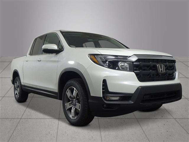 Photo of 2025 White Honda Ridgeline
