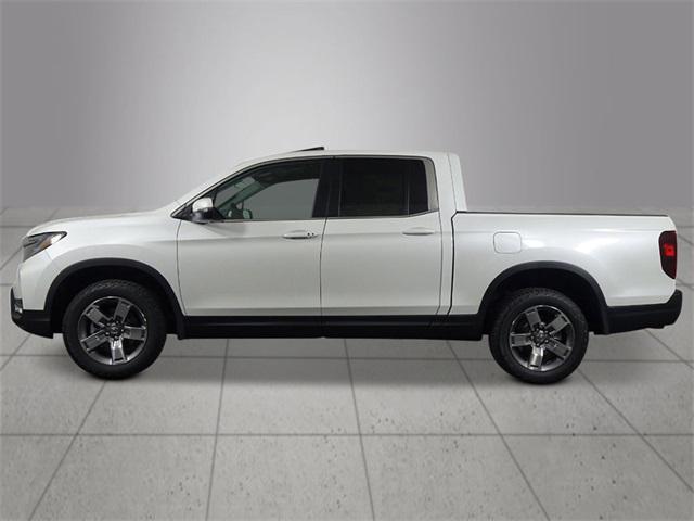 Photo of 2025 White Honda Ridgeline