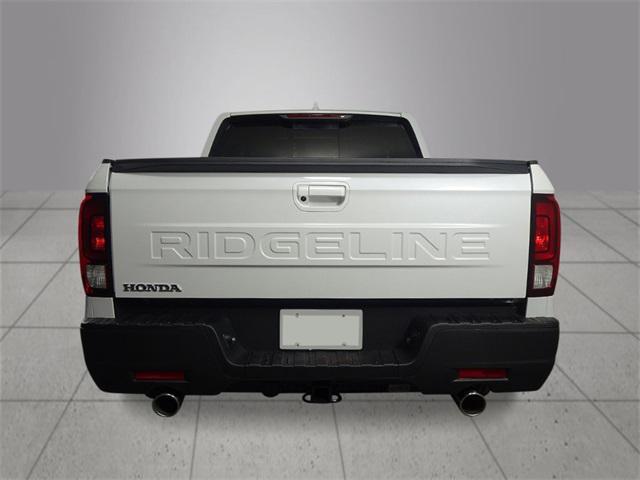Photo of 2025 White Honda Ridgeline