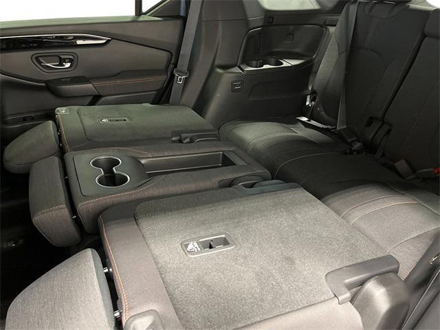 Photo of 2025 White Honda Pilot
