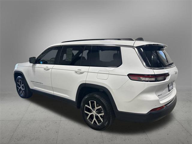 Photo of 2024 Bright White Clearcoat Jeep Grand Cherokee L