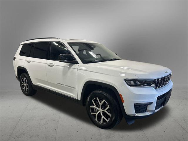 Photo of 2024 Bright White Clearcoat Jeep Grand Cherokee L