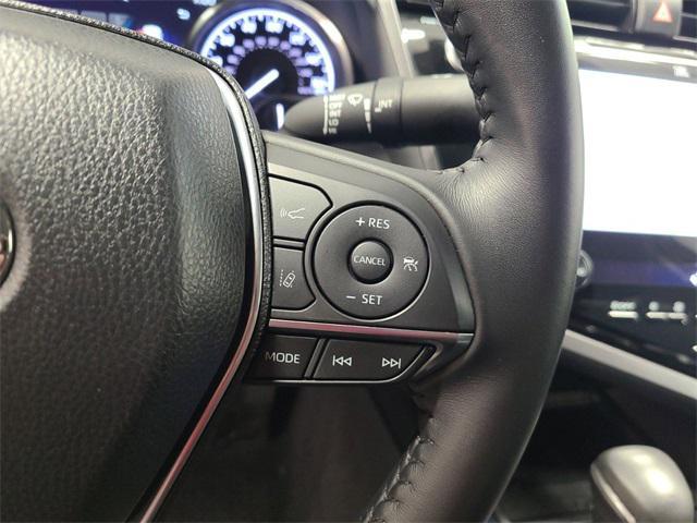 Photo of 2019 Brownstone Toyota Camry Hybrid