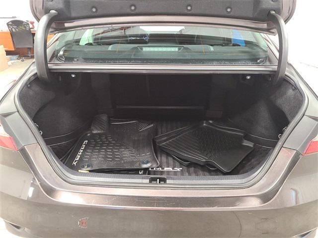 Photo of 2019 Brownstone Toyota Camry Hybrid