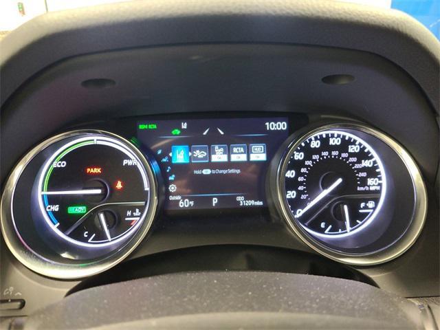Photo of 2019 Brownstone Toyota Camry Hybrid