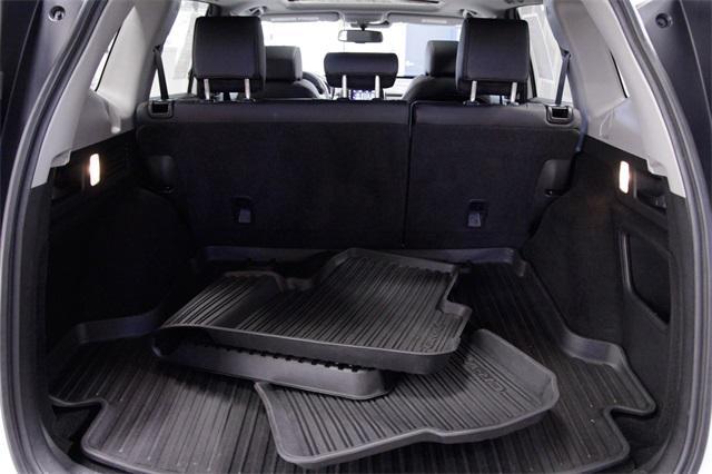 Photo of 2021 Platinum White Pearl Honda CR-V Hybrid
