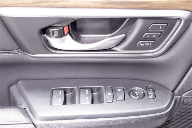 Photo of 2021 Platinum White Pearl Honda CR-V Hybrid