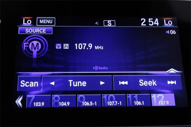 Photo of 2021 Platinum White Pearl Honda CR-V Hybrid