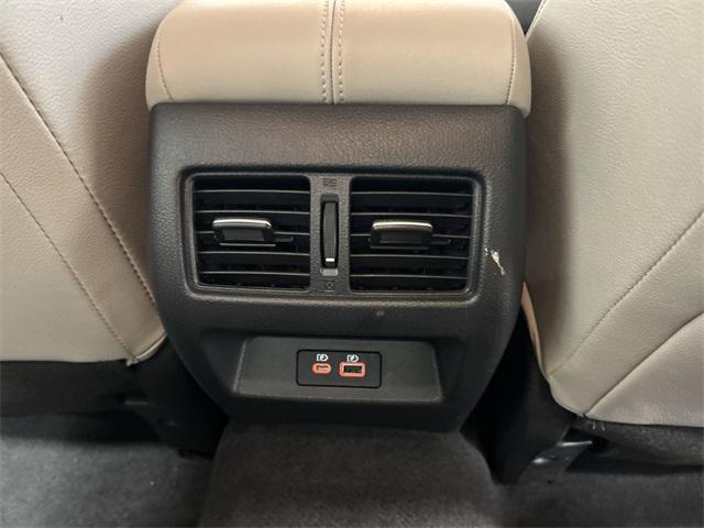 Photo of 2023 Pearl White Tricoat Nissan Altima