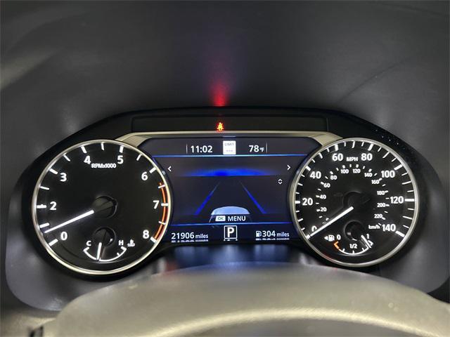 Photo of 2023 Pearl White Tricoat Nissan Altima