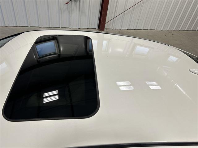 Photo of 2023 Pearl White Tricoat Nissan Altima