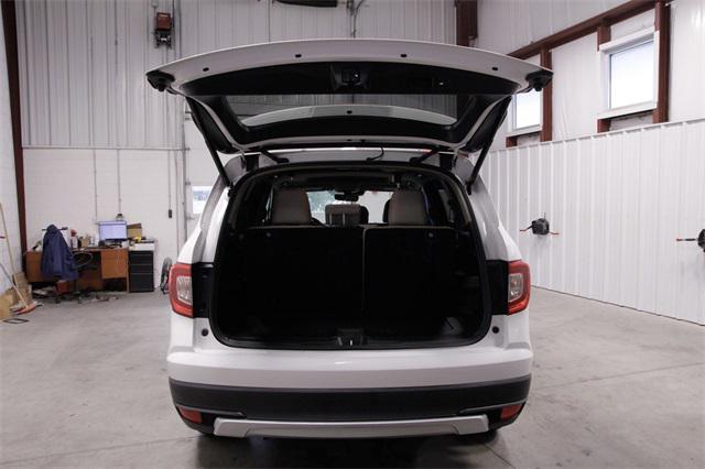 Photo of 2022 Platinum White Pearl Honda Pilot