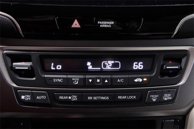 Photo of 2022 Platinum White Pearl Honda Pilot