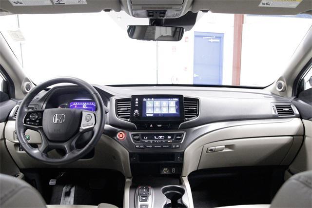 Photo of 2022 Platinum White Pearl Honda Pilot