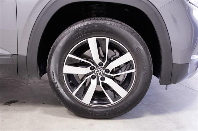 Photo of 2021 Platinum Gray Metallic Volkswagen Atlas