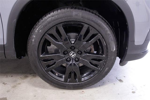 Photo of 2022 Sonic Gray Pearl Honda Pilot