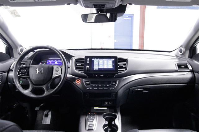 Photo of 2022 Sonic Gray Pearl Honda Pilot