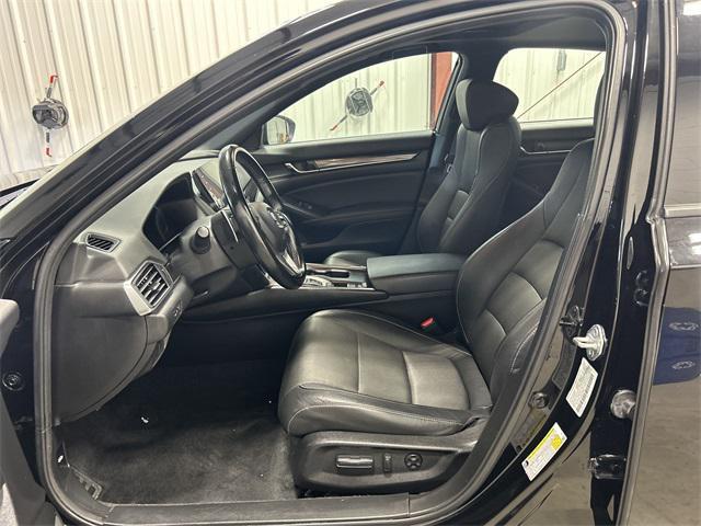 Photo of 2021 Crystal Black Pearl Honda Accord