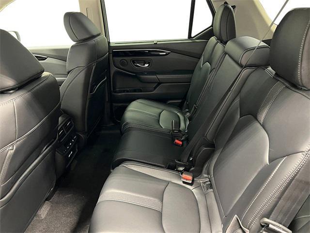 Photo of 2025 Black Honda Pilot