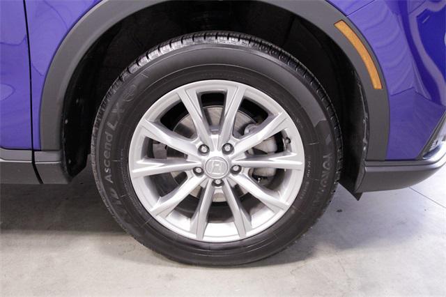 Photo of 2023 Still Night Pearl Honda CR-V