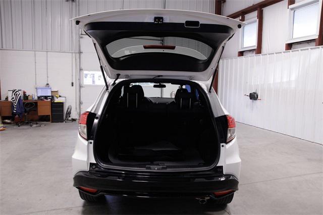Photo of 2022 Platinum White Pearl Honda HR-V