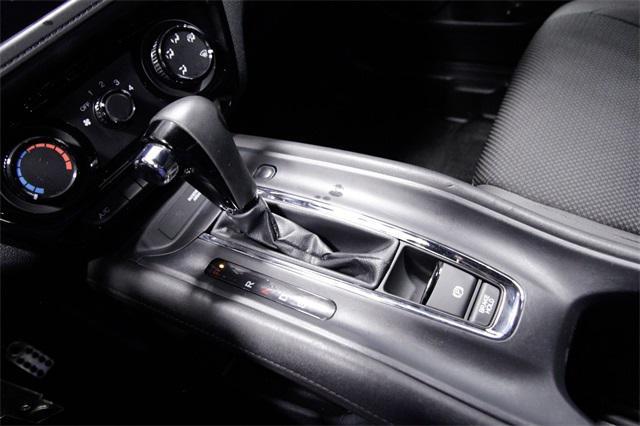 Photo of 2022 Platinum White Pearl Honda HR-V