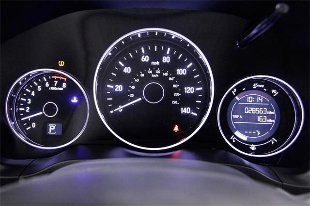 Photo of 2022 Platinum White Pearl Honda HR-V