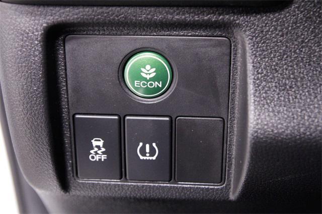 Photo of 2022 Platinum White Pearl Honda HR-V