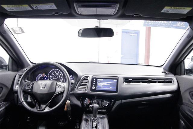 Photo of 2022 Platinum White Pearl Honda HR-V