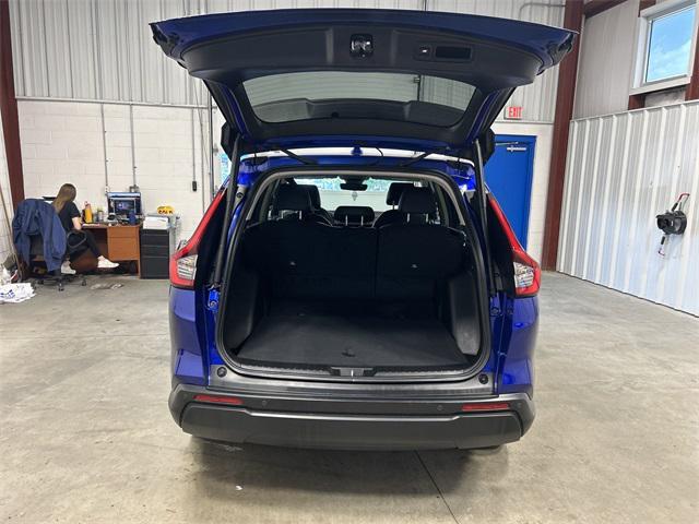 Photo of 2024 Still Night Pearl Honda CR-V