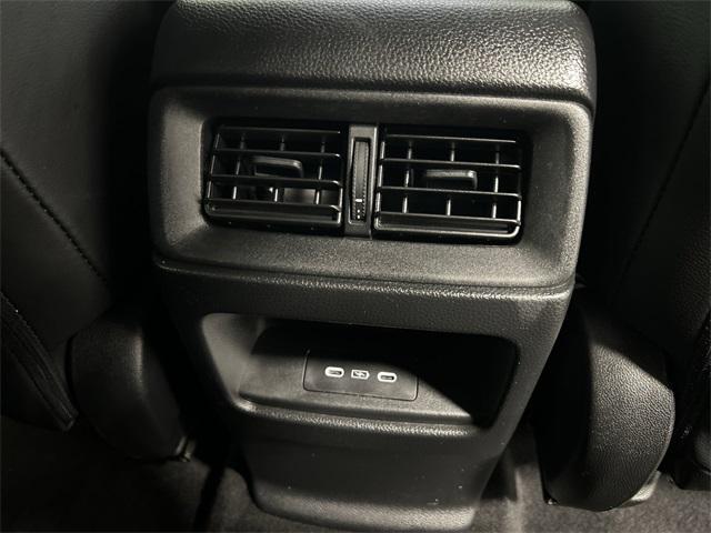Photo of 2024 Still Night Pearl Honda CR-V