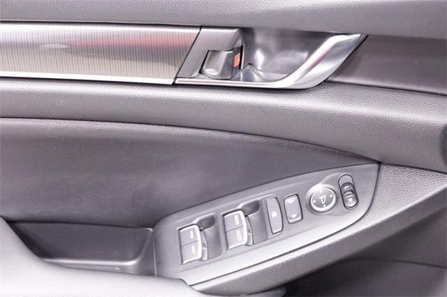 Photo of 2021 Platinum White Pearl Honda Accord