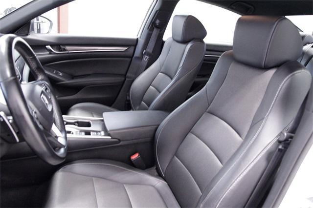 Photo of 2021 Platinum White Pearl Honda Accord