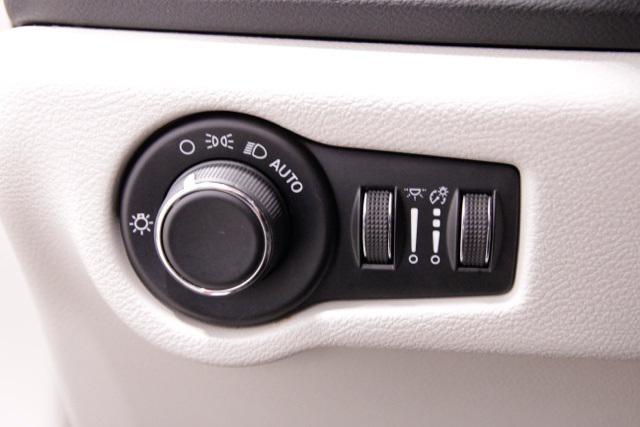Photo of 2023 Velvet Red Pearlcoat Chrysler Voyager